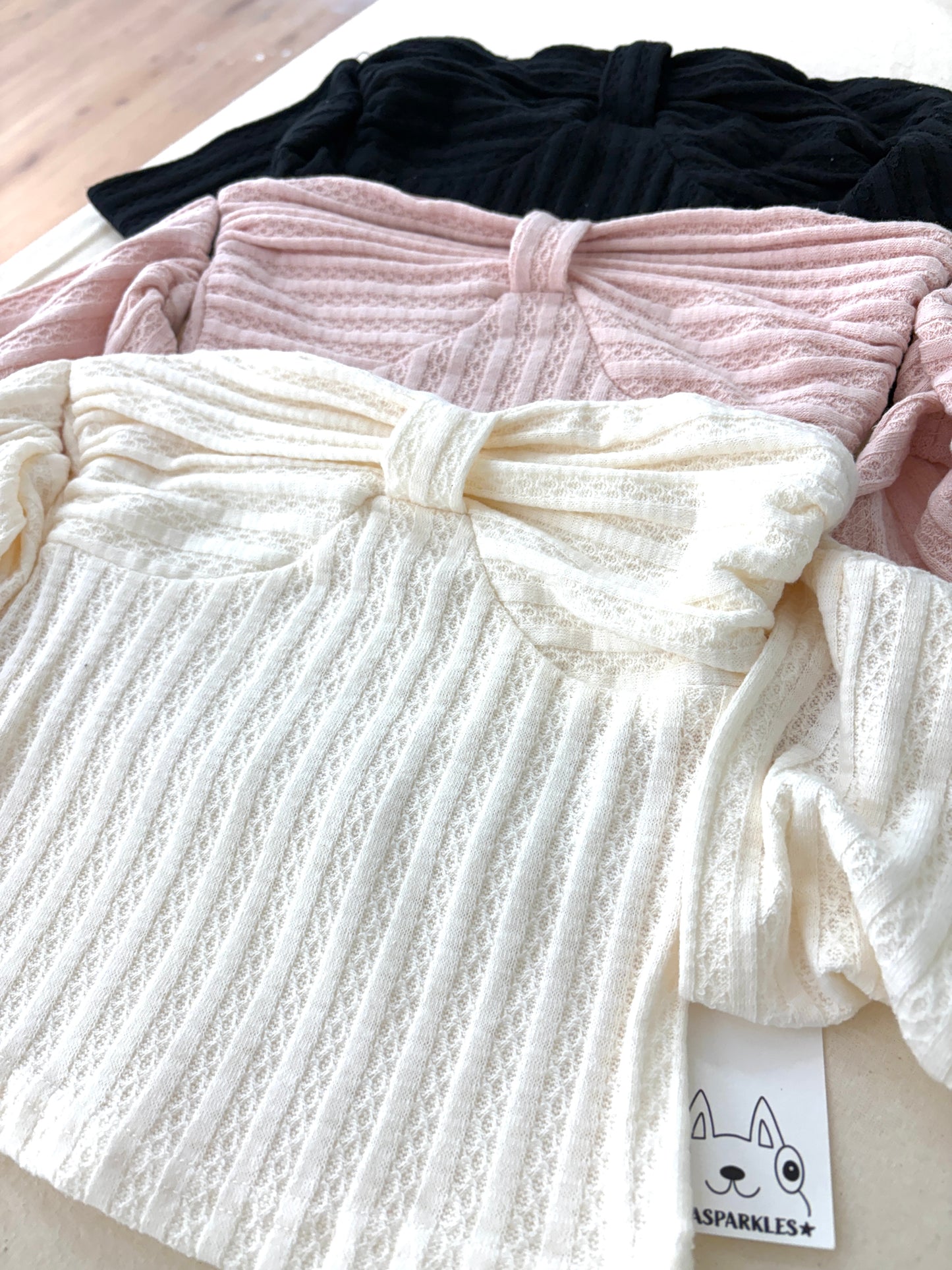 Patterned Off-Shoulder Top 露肩甜美織紋上衣